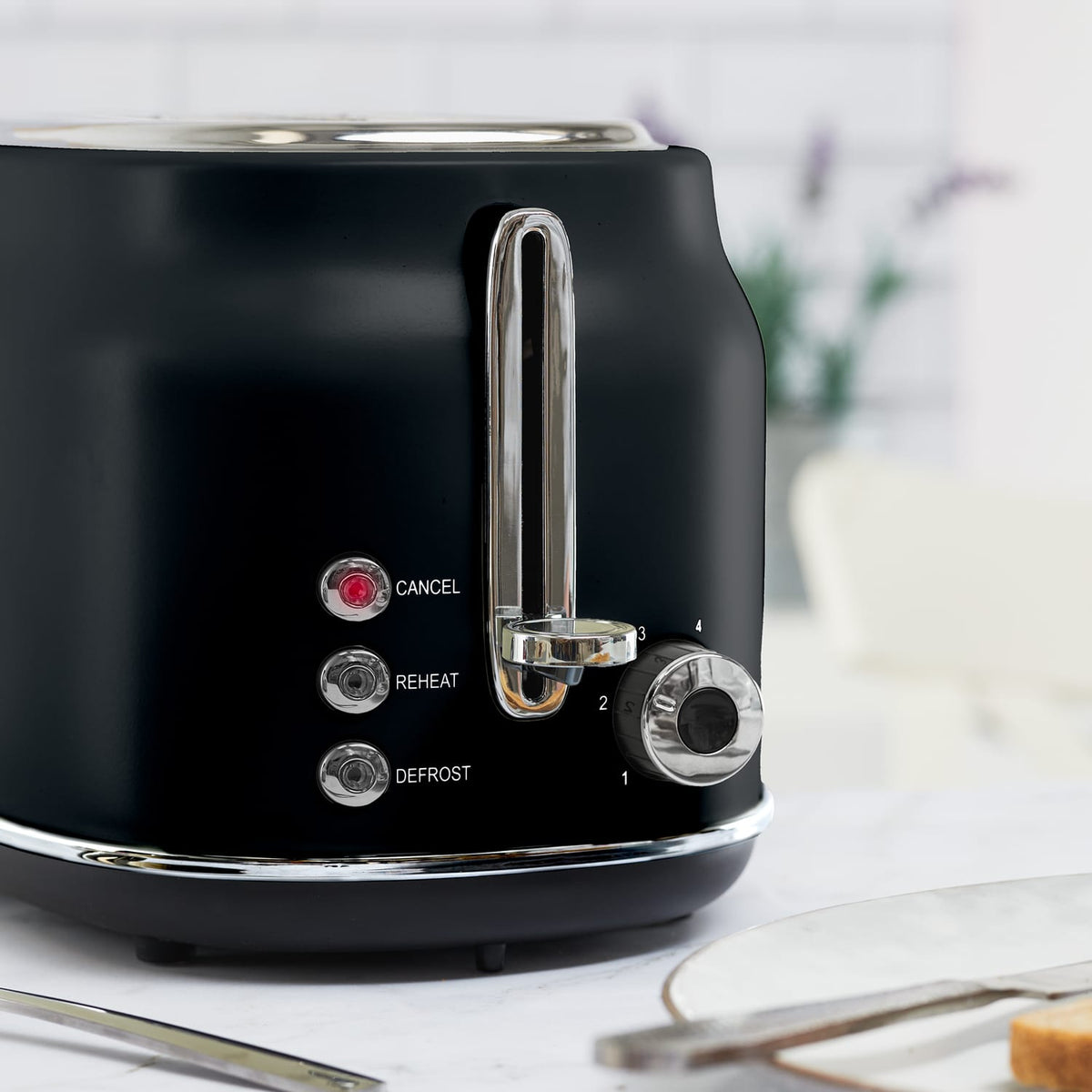 Pifco 2 Slice Classic toaster, product image 3